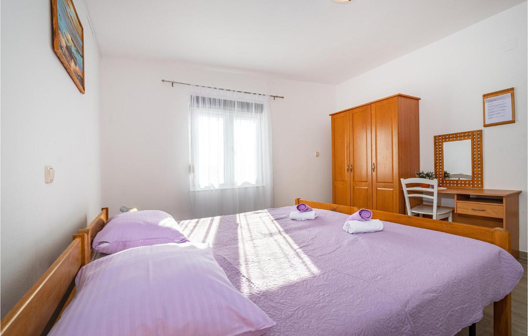 Beautiful Home In Rovanjska With Wifi Экстерьер фото